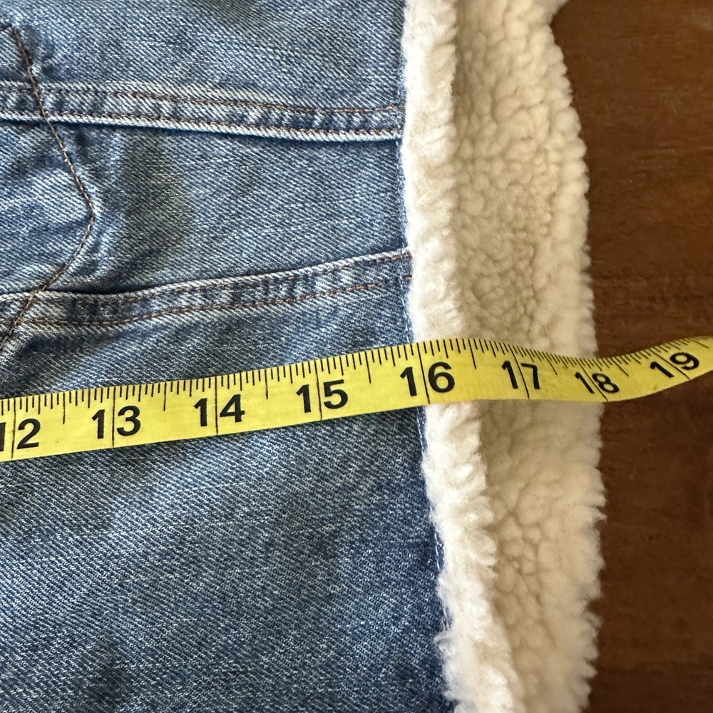 Anthropologie Denimist Blue Denim Cropped‎ Boxy Jacket with Sherpa lining size L - Picture 5 of 8